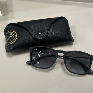 Ray ban sunglasses 100% UV protection